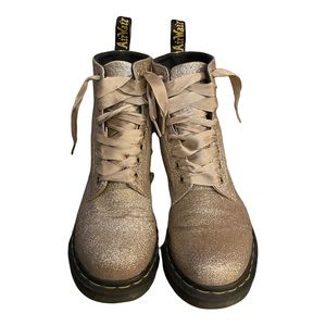 Gold pascal 1460 gold glitter dr martens women’s 8 L